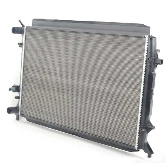 Radiator For Volkswagen Beetle Jetta 2.0L 2.5L 5C0121251E
